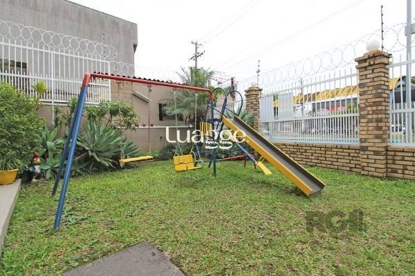 Casa de Condomínio 3 dormitórios no bairro Cavalhada