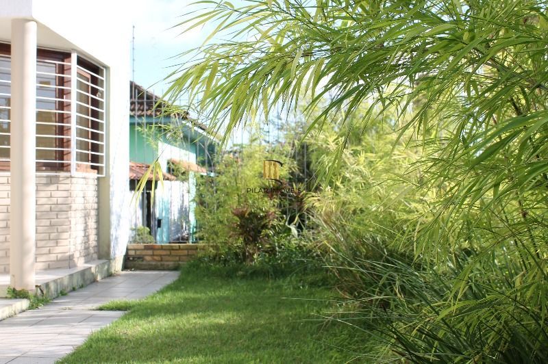 Casa para Venda - 255.68m², 4 dormitórios, sendo 1 suites, 2 vagas - Tristeza