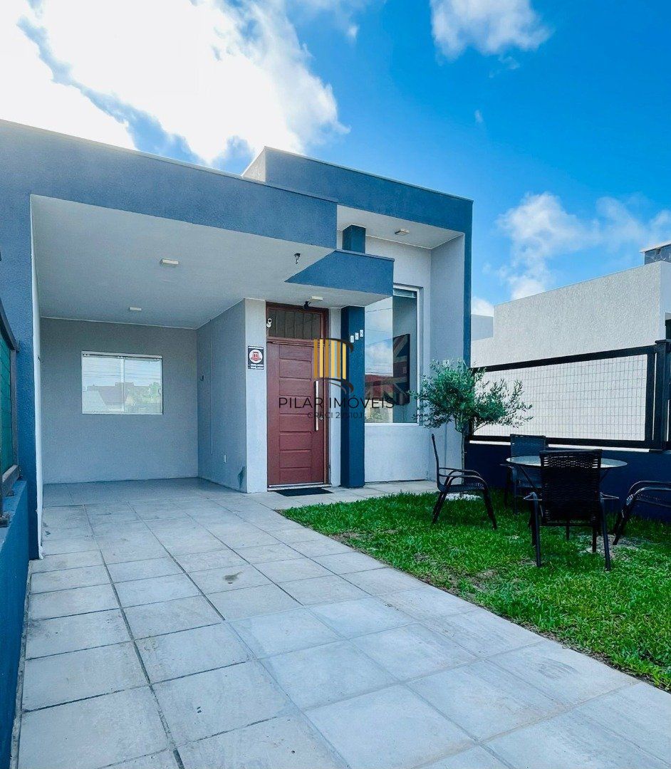 CASA COM 4 DORMITORIOS SUITE , A 3 QUADRAS DO MAR !!