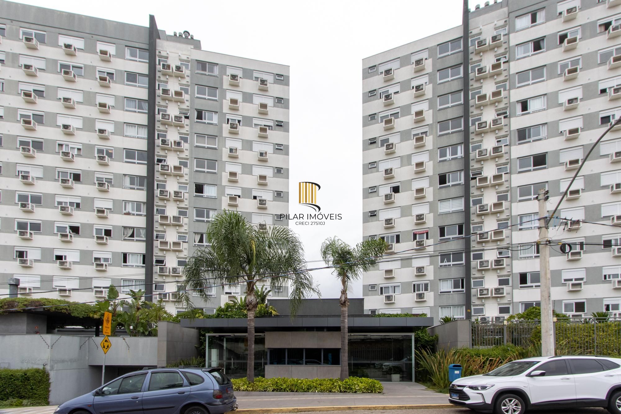 Apartamento à venda no bairro Teresópolis em Porto Alegre.
