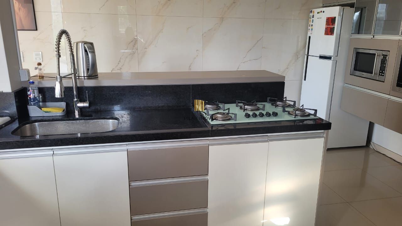 Sobrado de Alto Padrão na Vila Nova – 3 Dormitórios e 170 m² de Conforto e Estilo!