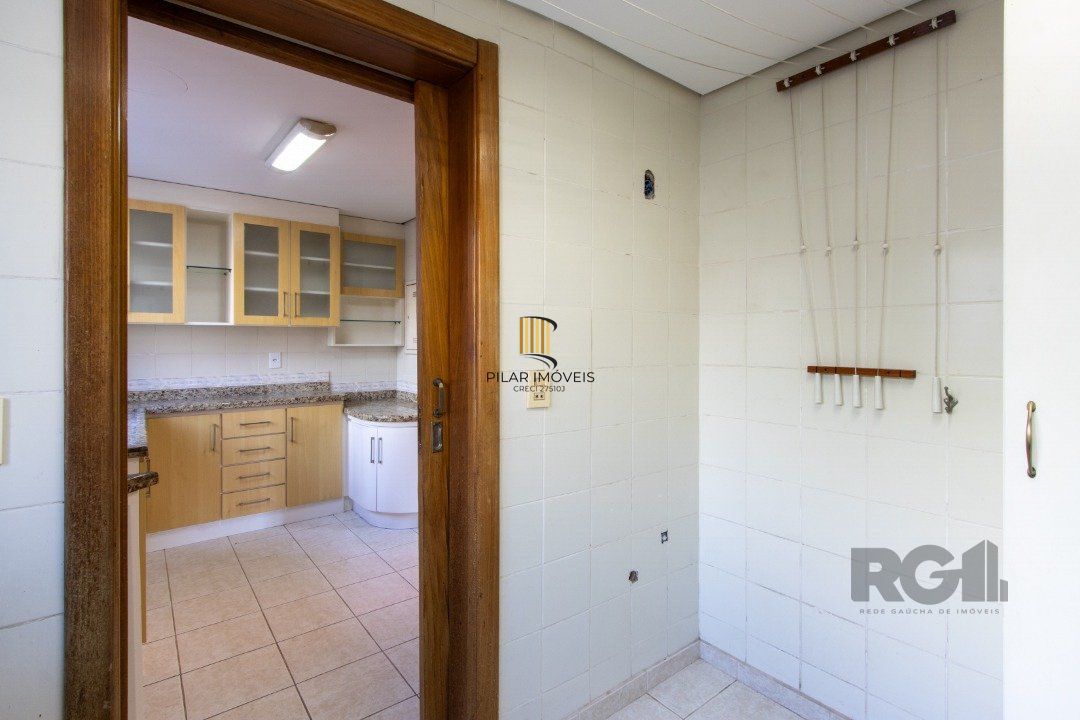 Apartamento | 3 quartos | 1 suíte | 1 vaga | 92,00m2 | Bairro Petrópolis