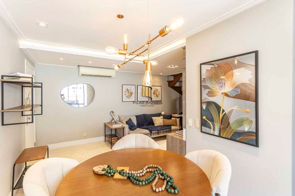 Cobertura semi mobiliada!