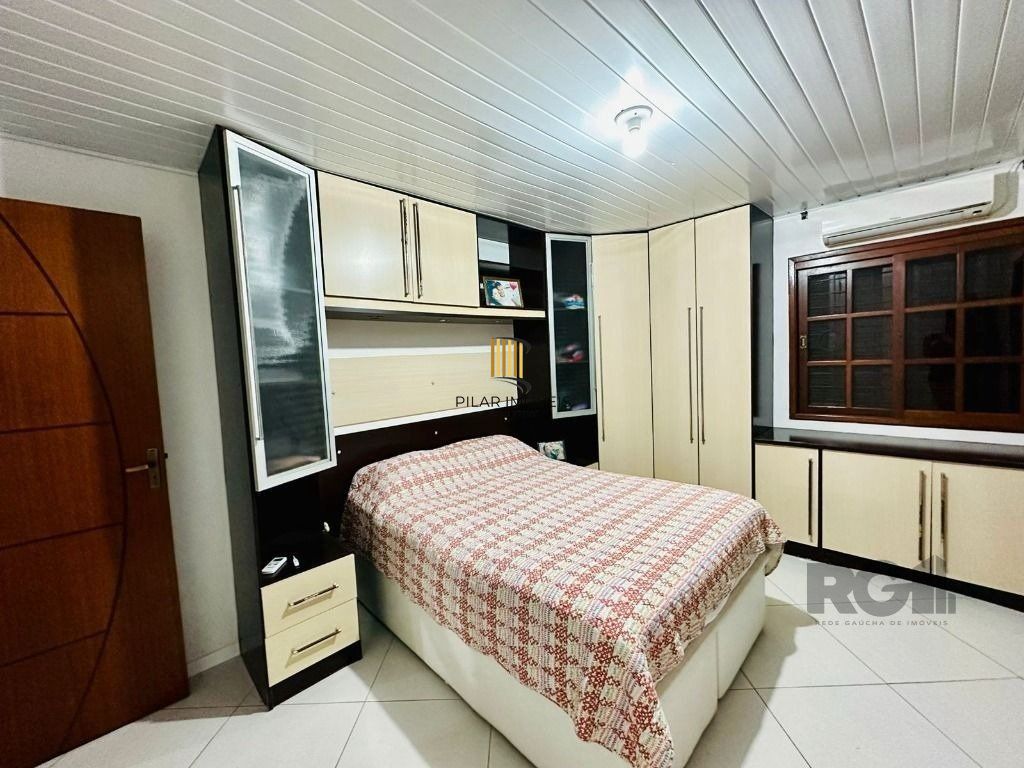 Casa 2 dormitórios no bairro Parque Florido