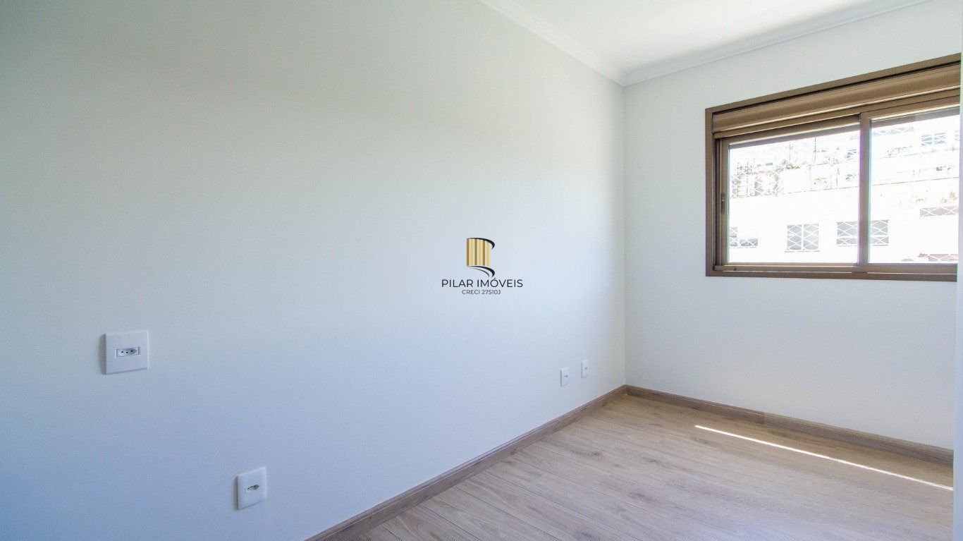 Vista Panorâmica, 3 Dormitórios com Suíte e 2 Vagas no Petrópolis