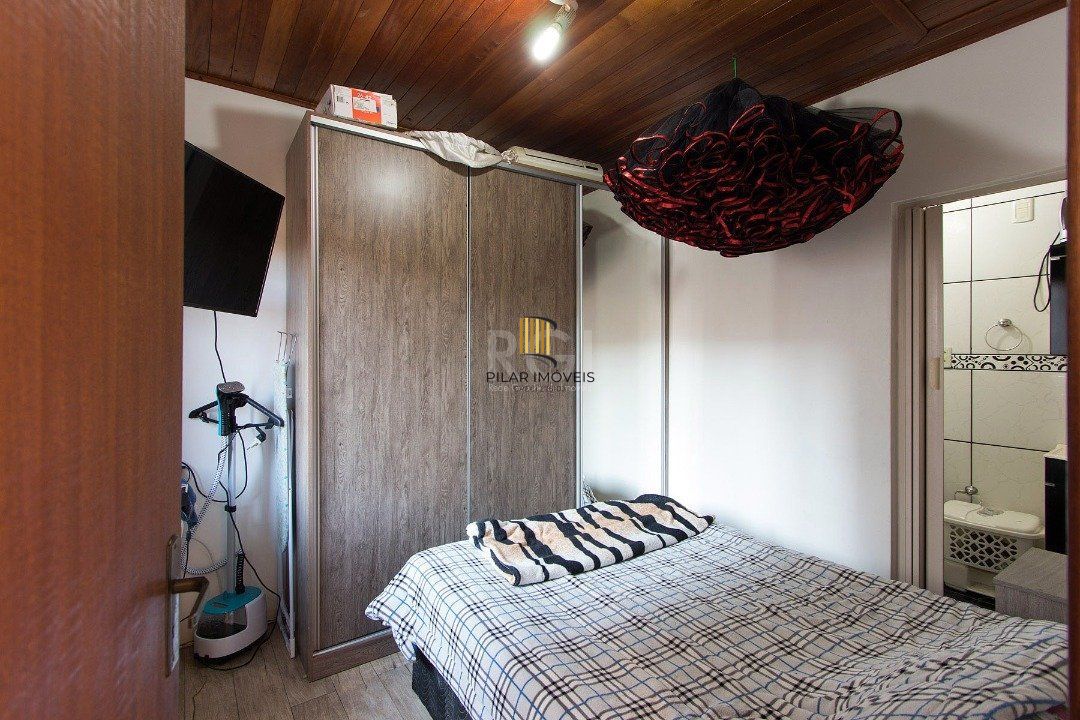 Casa para Venda - 229.18m², 4 dormitórios, sendo 4 suites, 5 vagas - Cavalhada