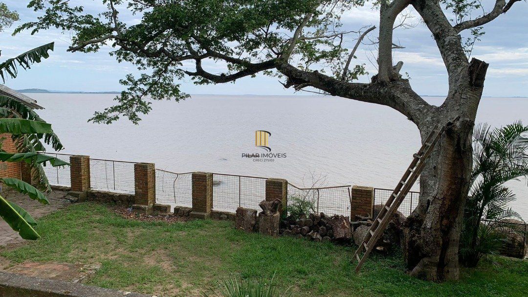 AMPLA CASA COM PRAIA PRIVATIVA NA ZONA SUL DE POA