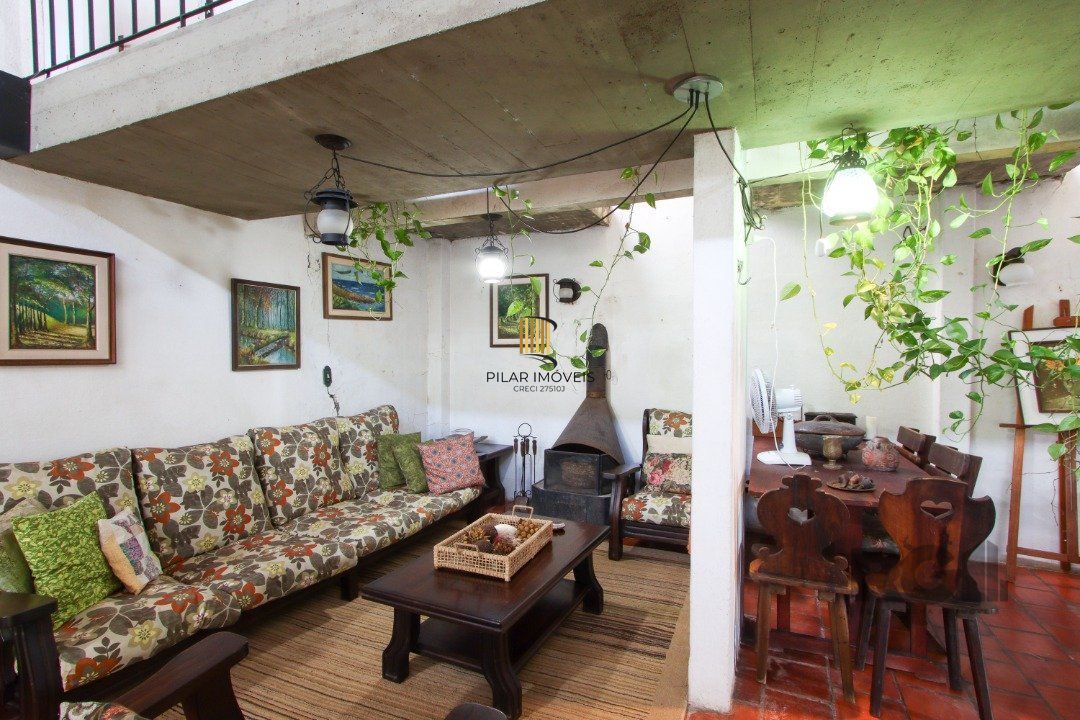 Casa para Venda - 393m², 4 dormitórios, sendo 2 suites, 4 vagas - Ipanema