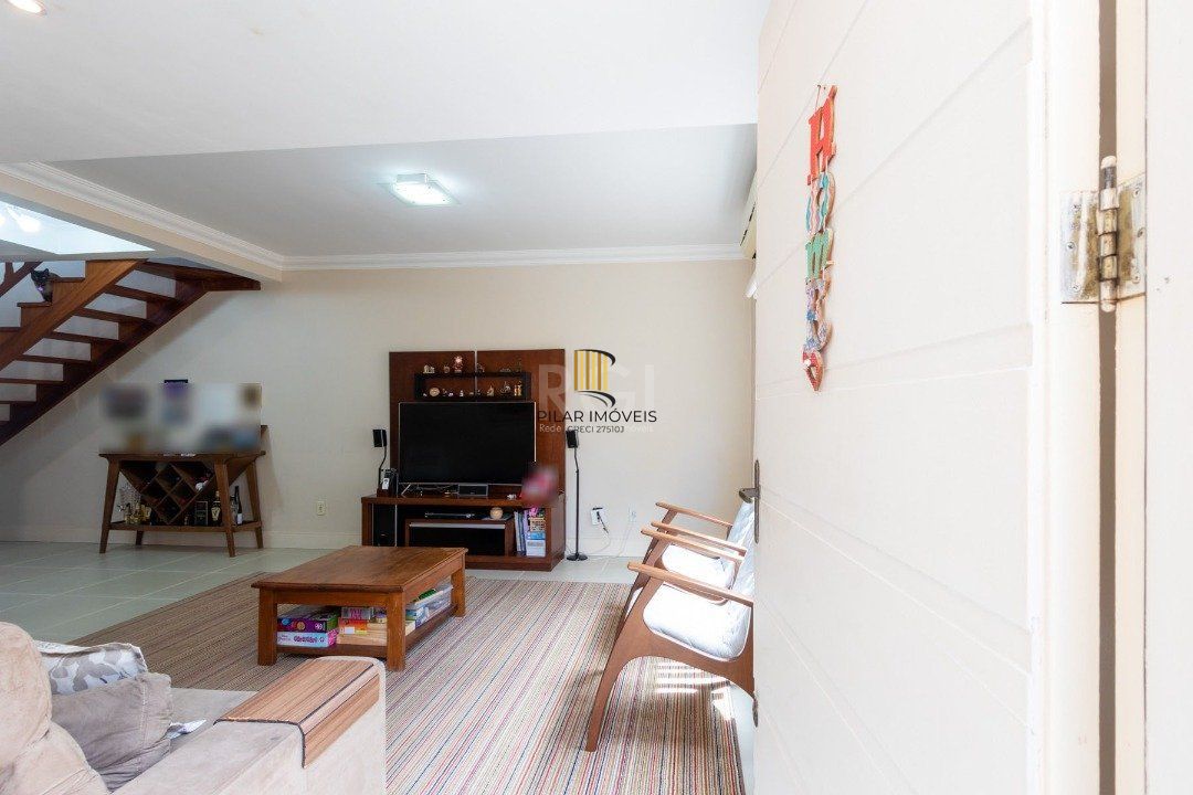 Casa Condominio para Venda - 102.9m², 3 dormitórios, sendo 1 suites, 2 vagas - Camaquã