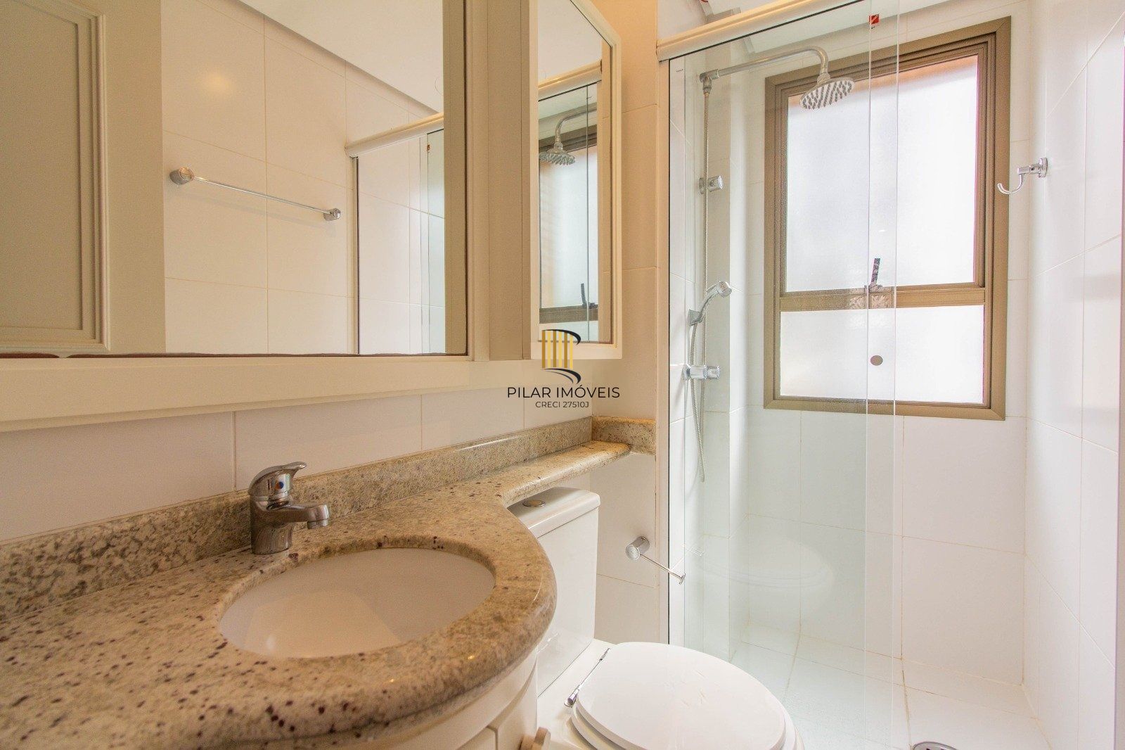 Apartamento Garden com 202m² e 3 dormitórios, 3 suítes, 3 vagas