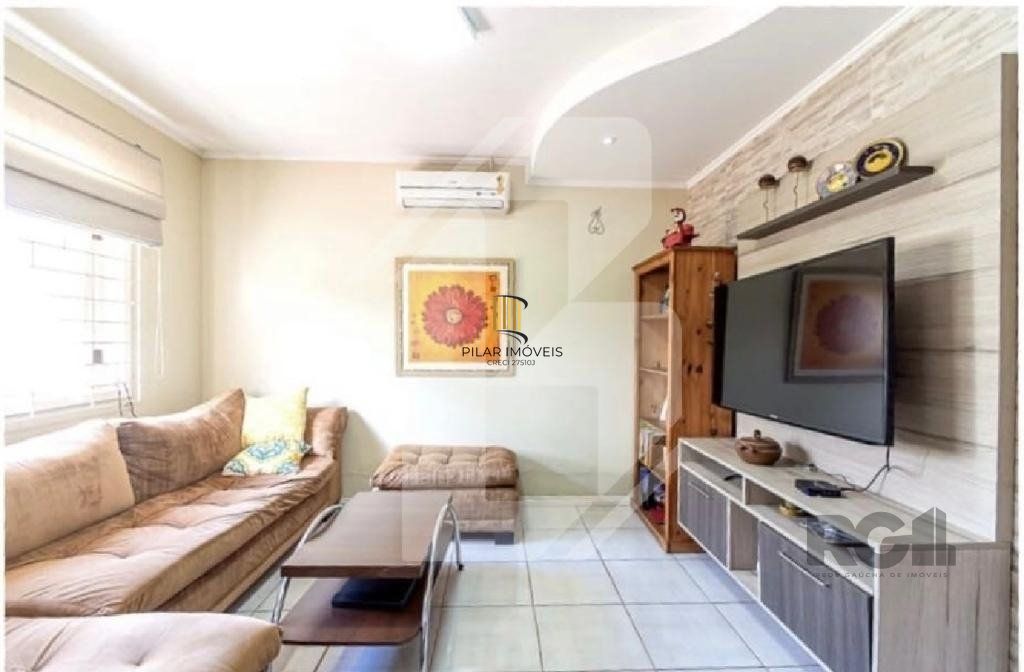 Casa 3 dormitórios no bairro Passo das Pedras