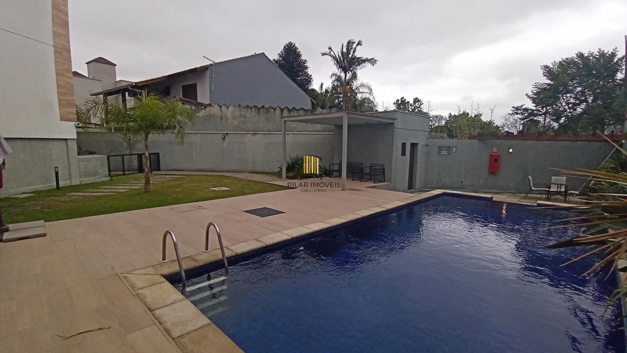 Apartamento com 3 dormitórios e 2 vagas, no bairro Ipanema