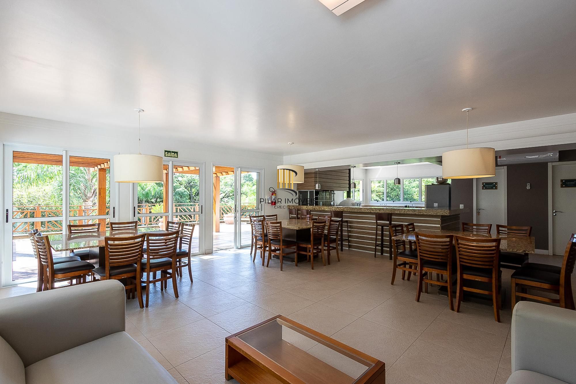 Casa condomínio | 3 dormitórios | 1 Suíte | 240,82 Privativos | 2 Vagas | Bairro Teresópolis