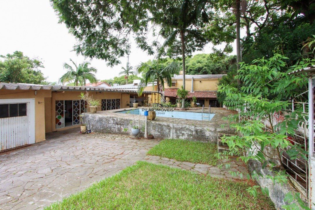 Casa de esquina.