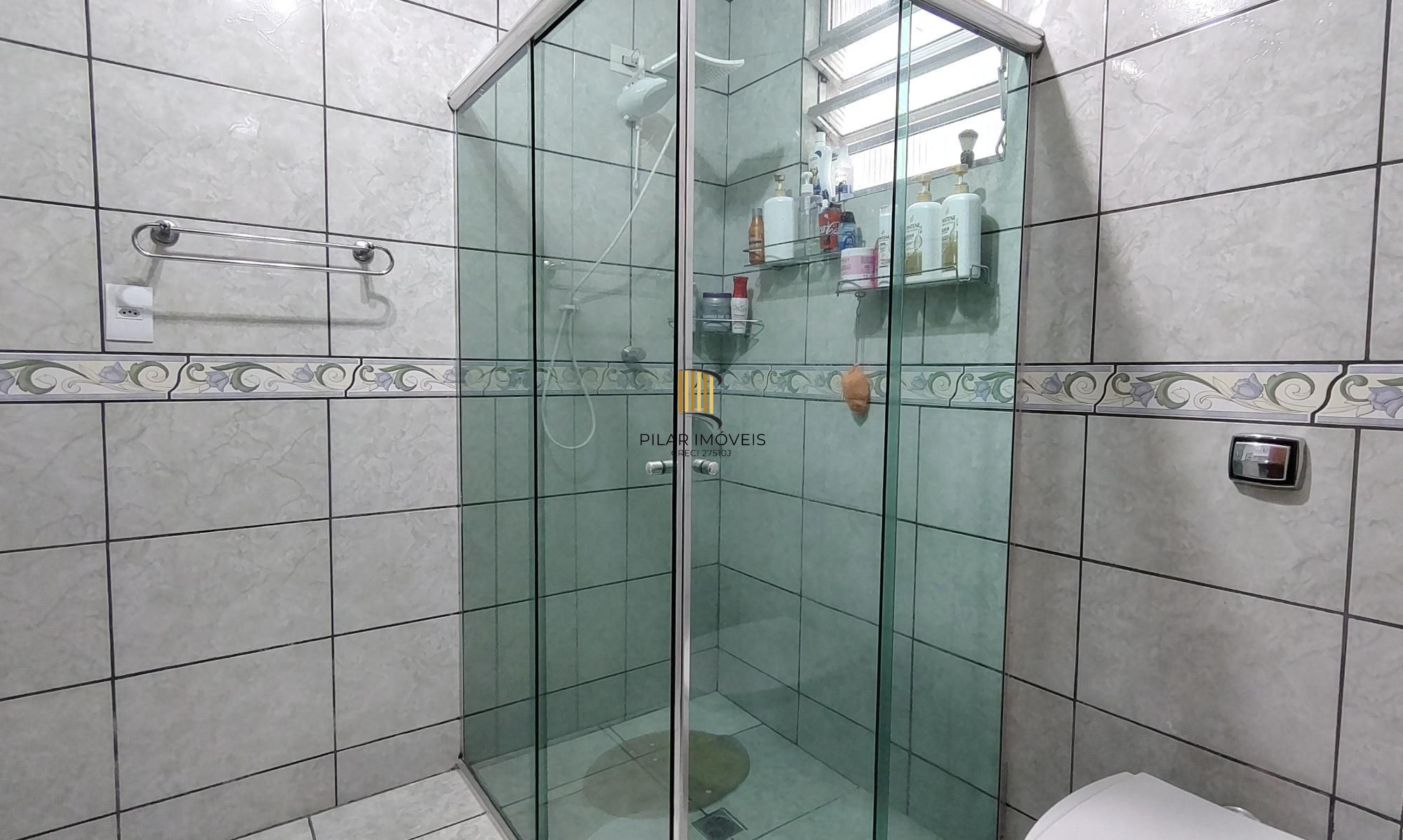 Apartamento de 2 dormitórios no bairro Medianeira.