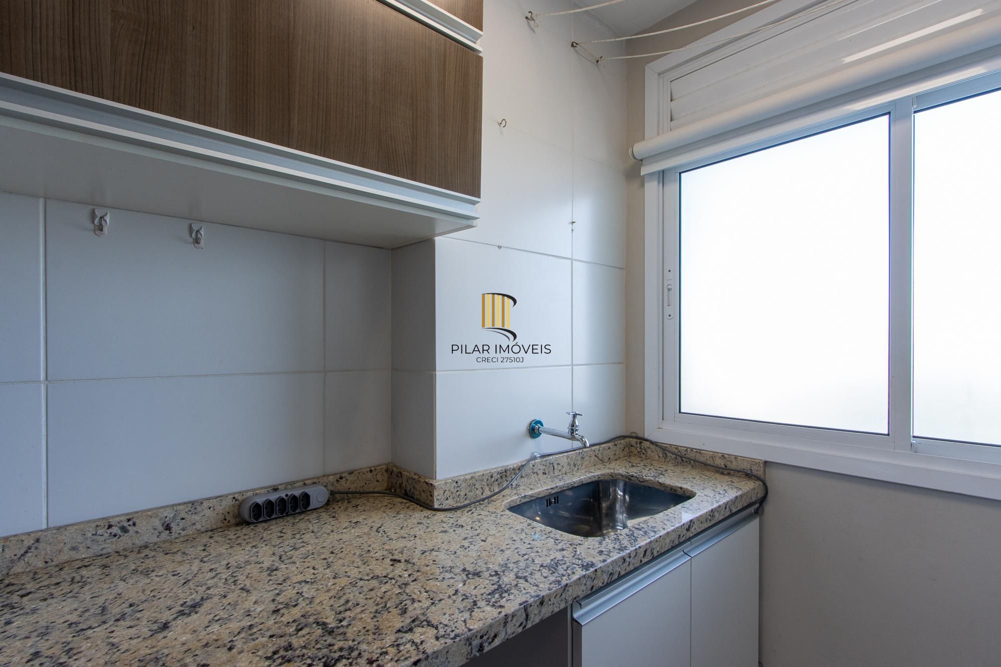 Apartamento com 2 dormitórios e 60m² à venda no bairro Tristeza