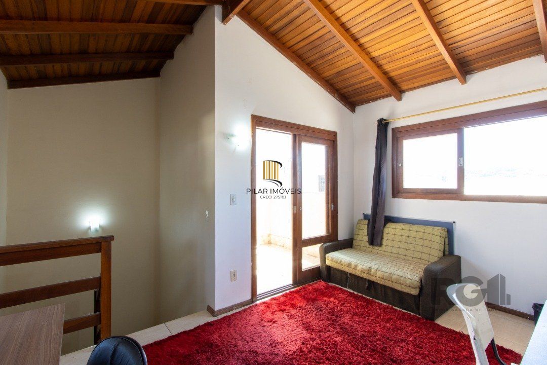 Casa para Venda - 135m², 3 dormitórios, sendo 1 suites, Hípica