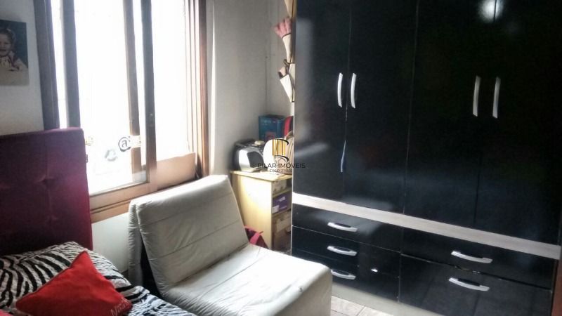 Casa para Venda - 320m², 3 dormitórios, sendo 1 suites, 4 vagas - Cristal