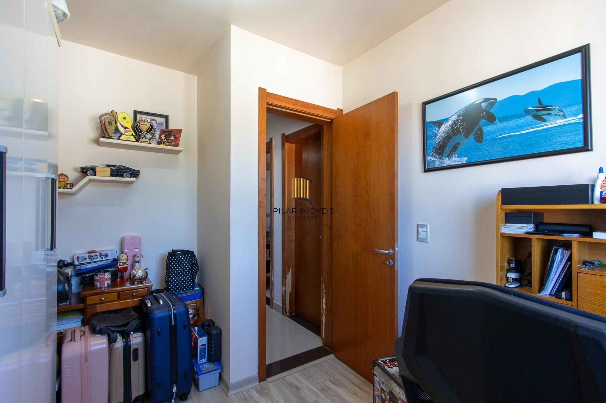 Apartamento, 2 dormitórios e 1 vaga, bairro Jardim Carvalho.
