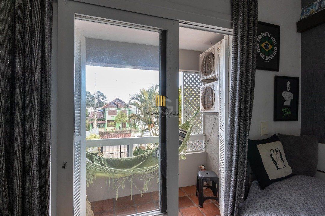 Casa para Venda com 3 dormitórios, sendo 1 suites e 4 vagas no bairro Ipanema