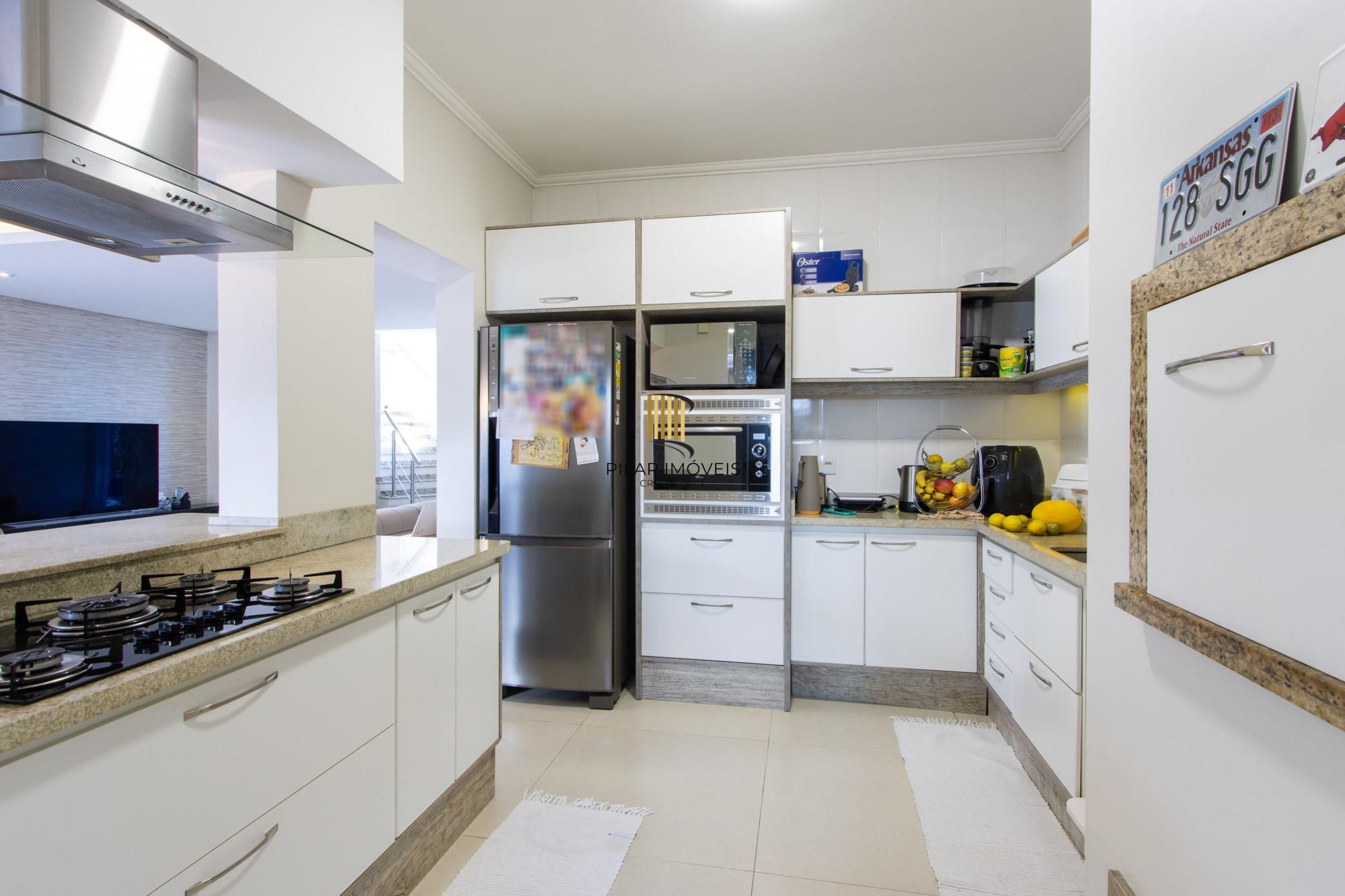 Casa de Condomínio 3 dormitórios no bairro Hípica