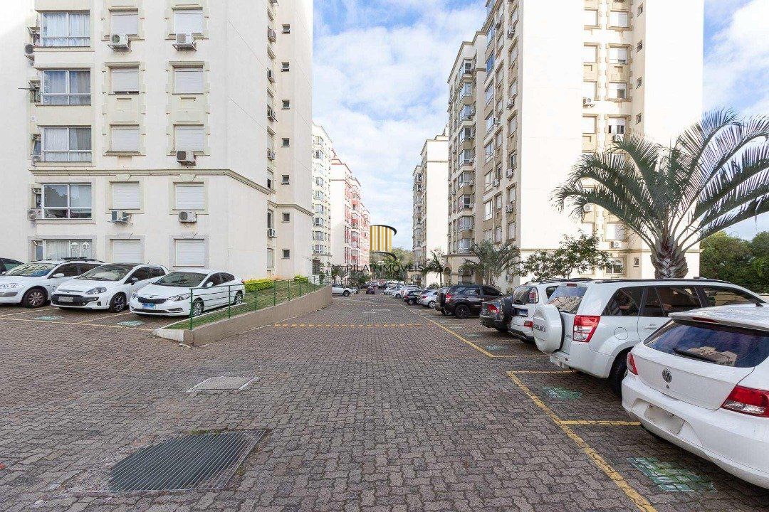 APARTAMENTO SEMIMOBILIADO