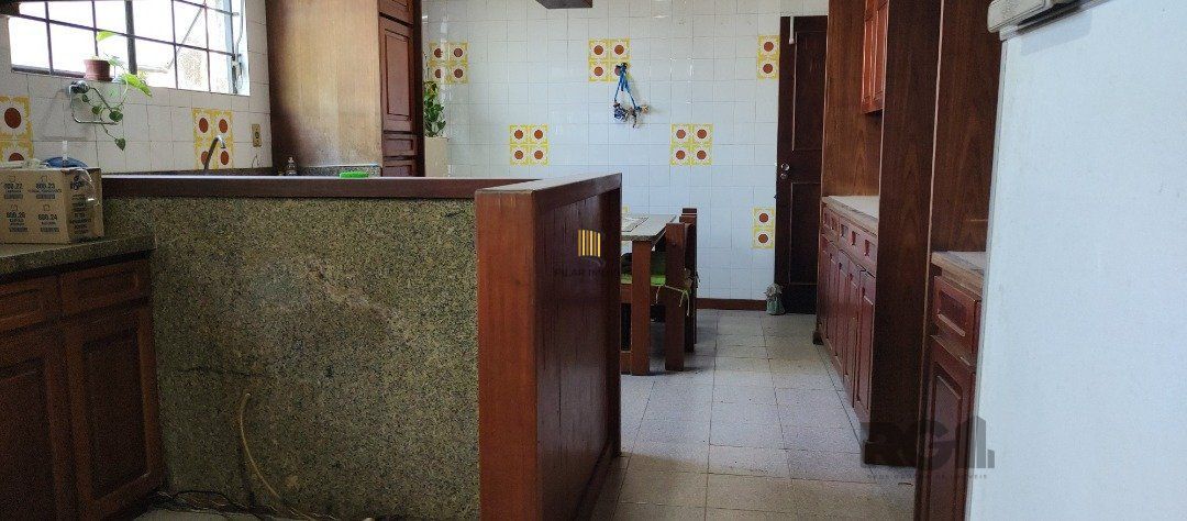 Casa com 4 quartos, suite, piscina, amplo terreno - Bairro Sétimo Céu