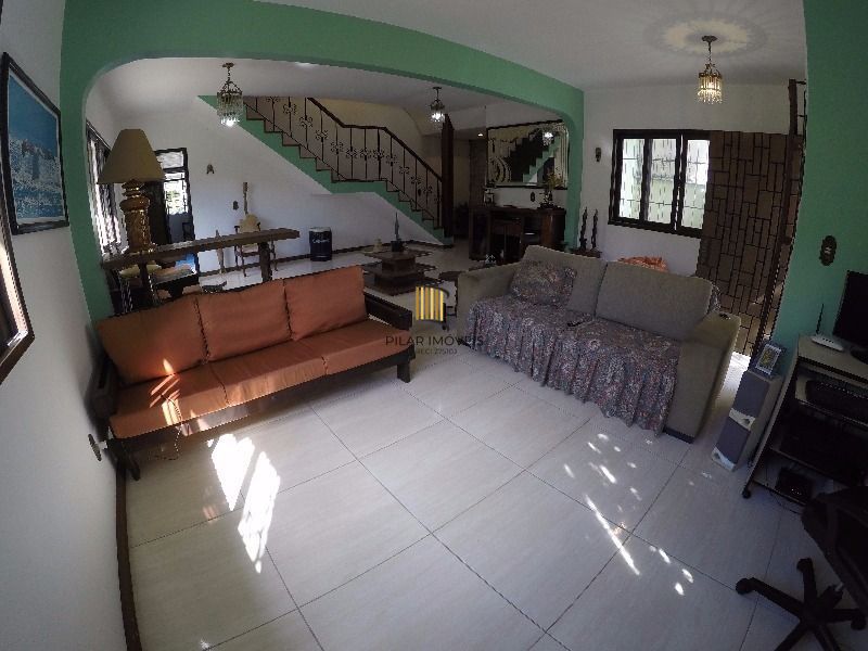 Casa para Venda - 95m², 4 dormitórios, sendo 2 suites, 4 vagas - Ipanema