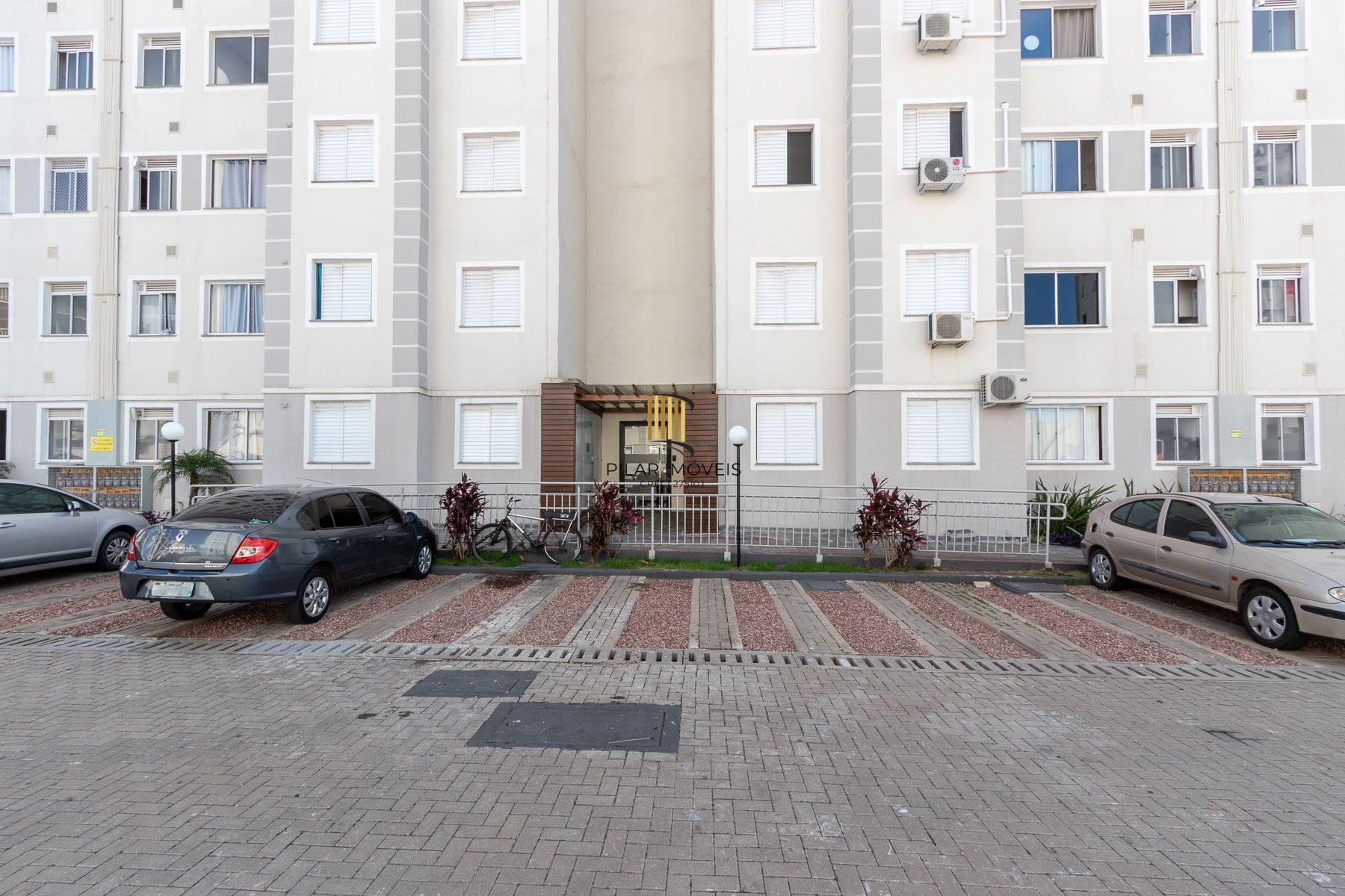 Apartamento 2 dormitórios no bairro Humaitá