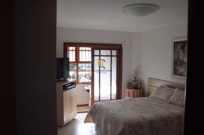 Casa para Venda - 290.67m², 4 dormitórios, sendo 1 suites, 4 vagas - Camaquã