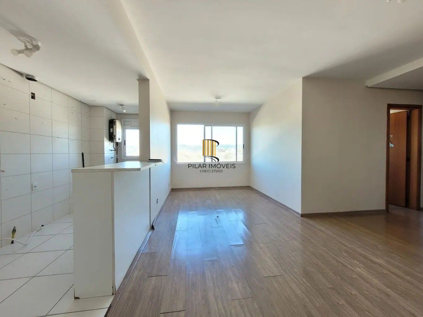 Apartamento com 3 dormitórios com 71m², vaga dupla no bairro Medianeira