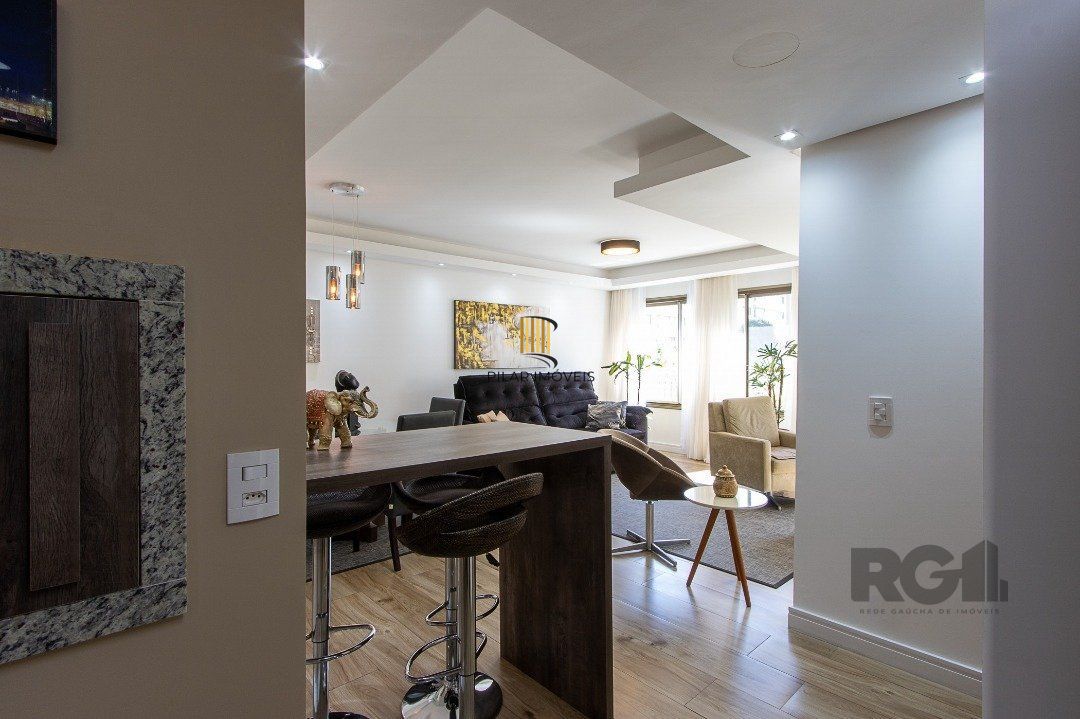 Apartamento 3 dormitórios no bairro Cavalhada