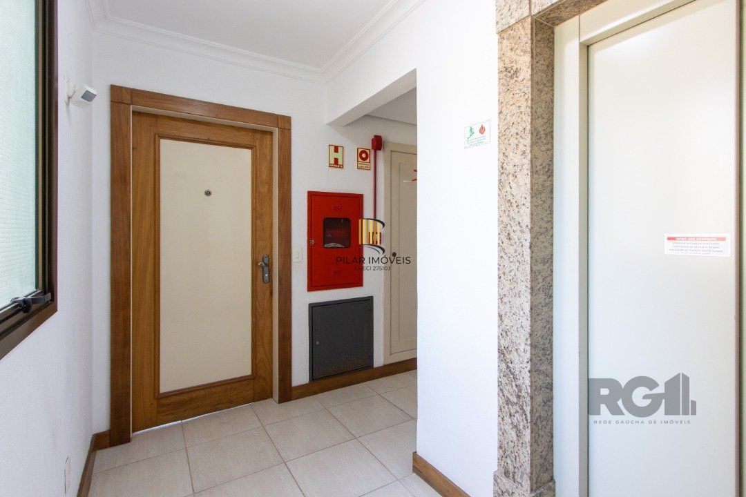 Apartamento de 3 dormitórios, sendo 1 suíte, 1 vaga de garagem, infra completa no bairro Tristeza
