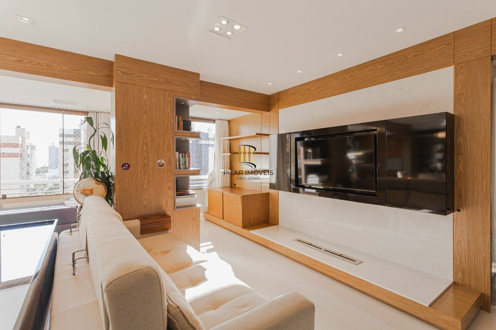 3 dormitórios, com 2 vagas no Life Square Menino Deus!