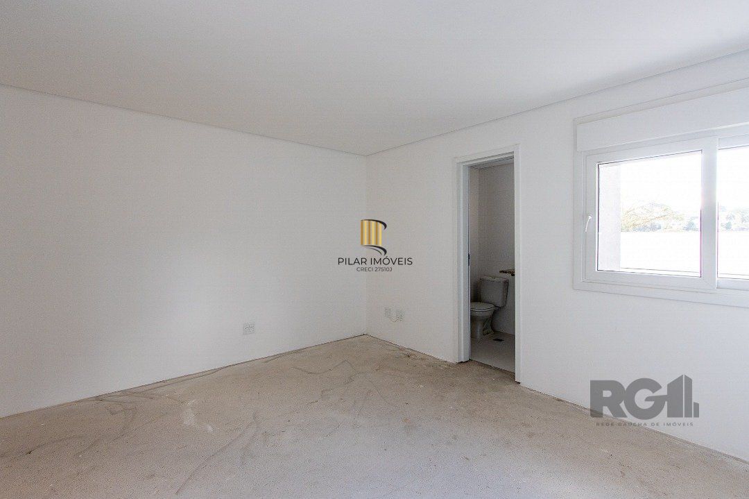 Cobertura para Venda - 214.34m², 3 dormitórios, sendo 3 suites, 2 vagas - Tristeza