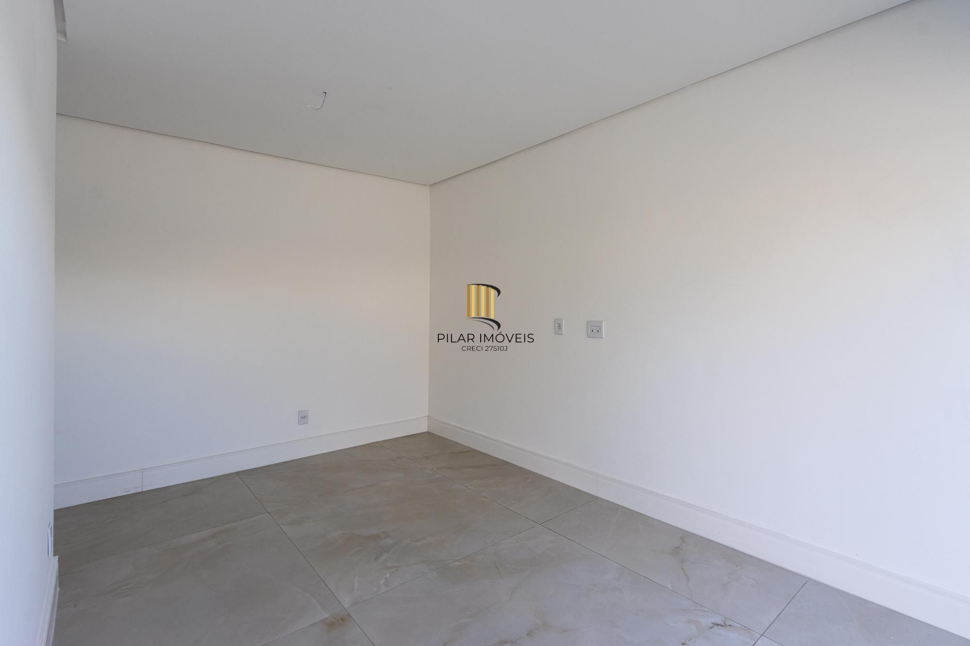 Casa Condominio para Venda - 300m², 4 dormitórios, sendo 4 suites, 2 vagas - Alphaville