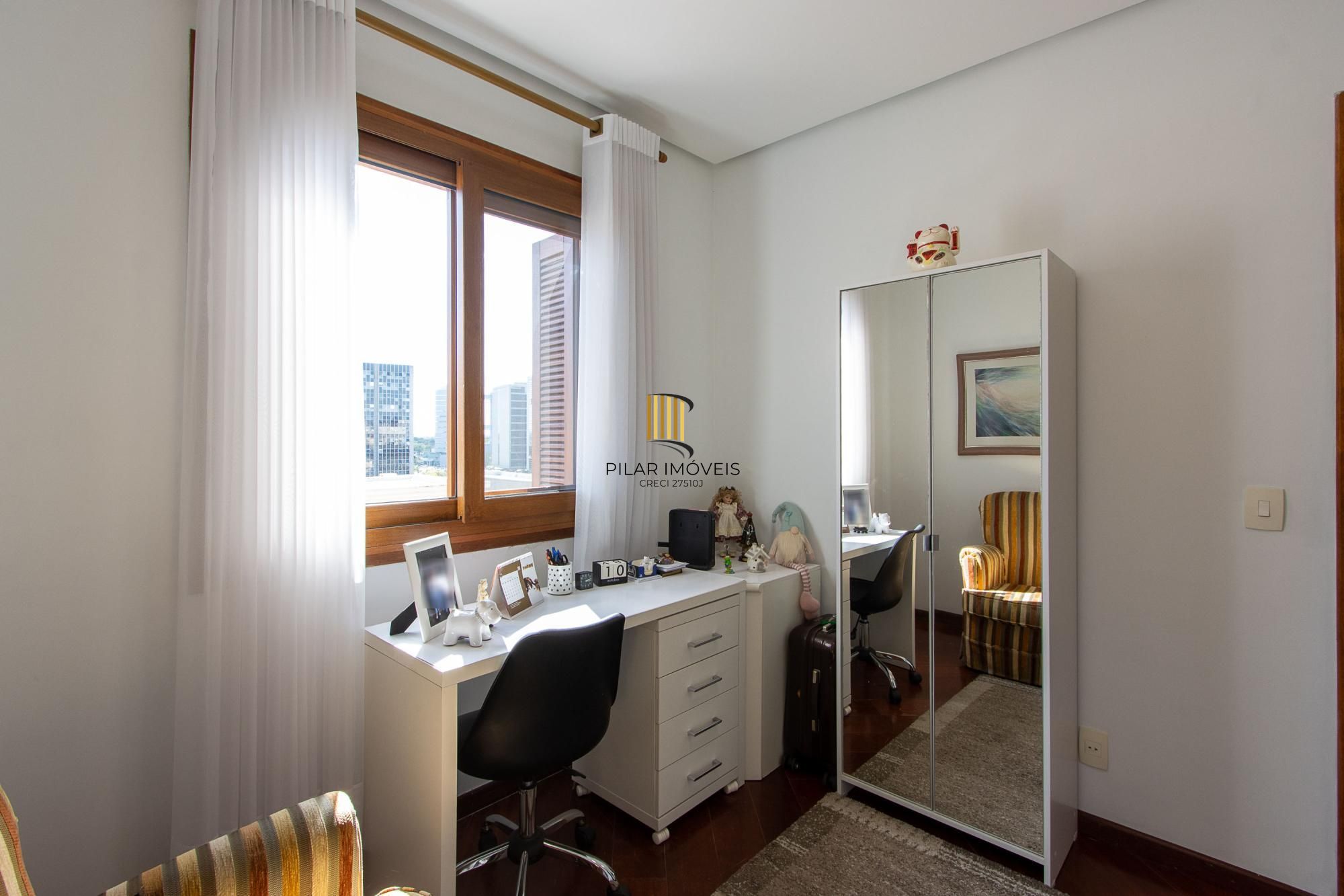 Cobertura 2 dormitórios no bairro Menino Deus