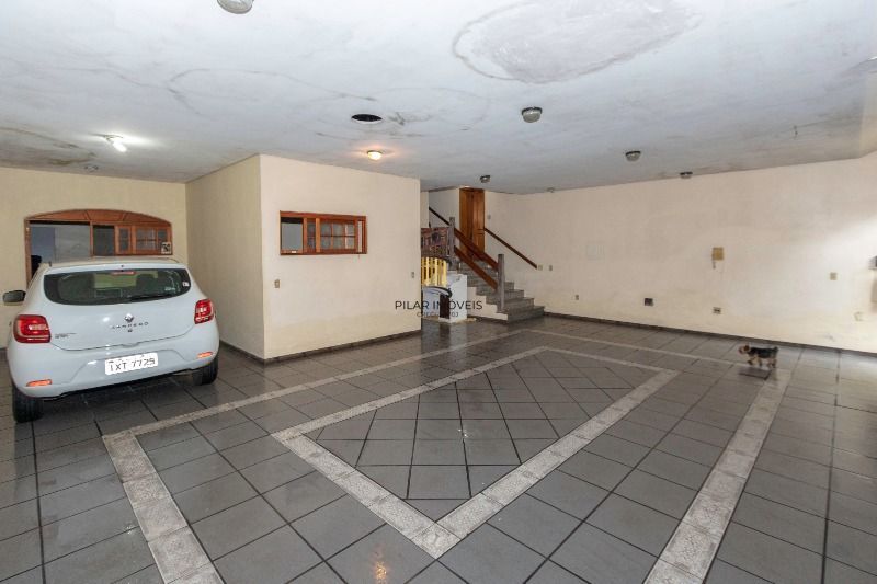 Casa para Venda - 420m², 5 dormitórios, sendo 2 suites, 6 vagas - Nonoai