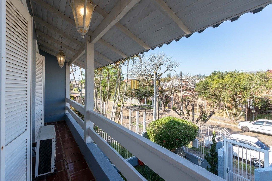 Casa para Venda - 256.5m², 3 dormitórios, sendo 1 suites, 2 vagas - Espirito Santo