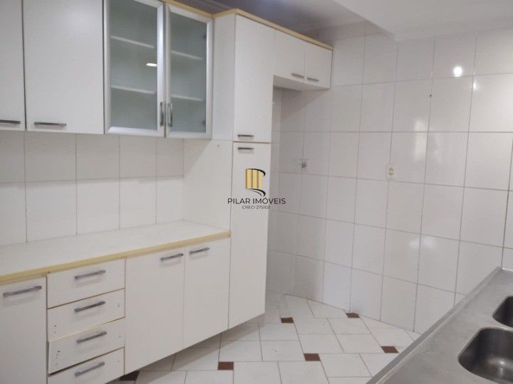 Casa 3 quantos com suíte, espaço gourmet, na Tristeza.