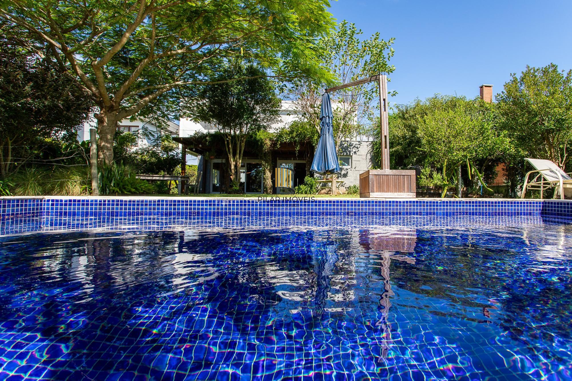 Casa de Condomínio 4 dormitórios no bairro Terraville