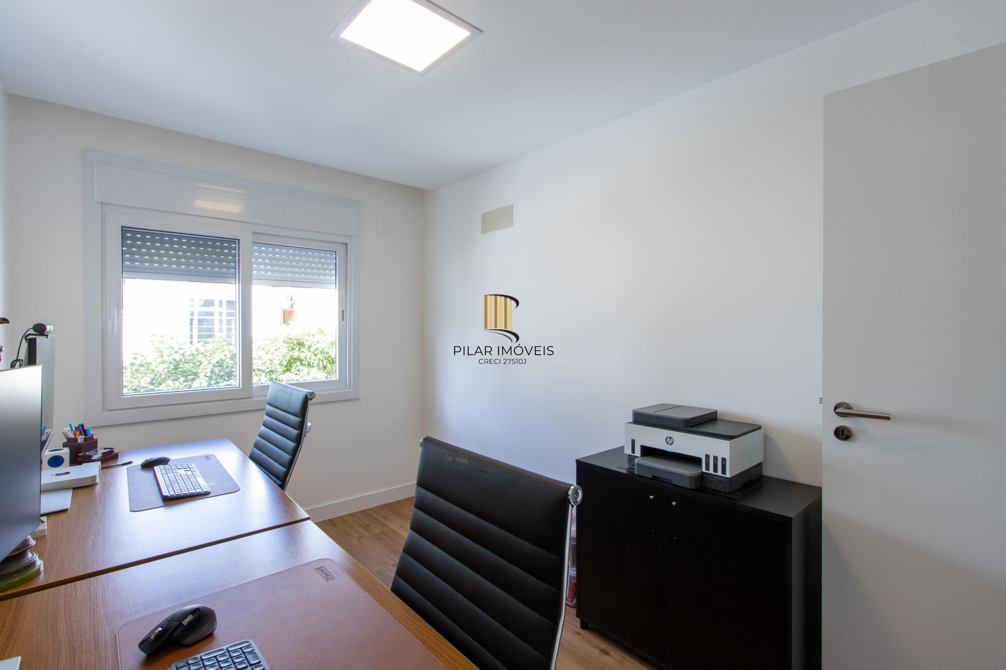 Casa em Condomínio Fechado