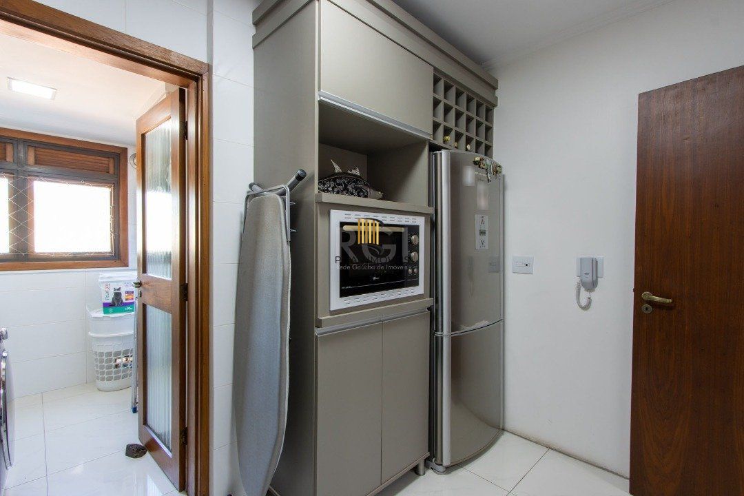 Cobertura 3 Dormitório(s) Bairro Tristeza