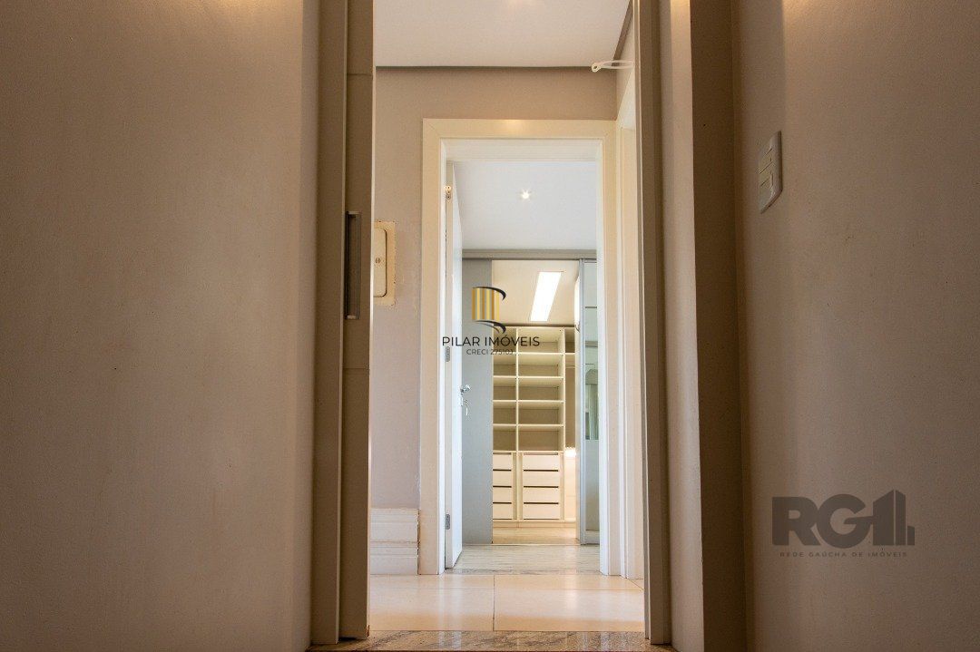 Casa Condominio para Venda - 384.33m², 3 dormitórios, sendo 1 suites, 3 vagas - Cristal