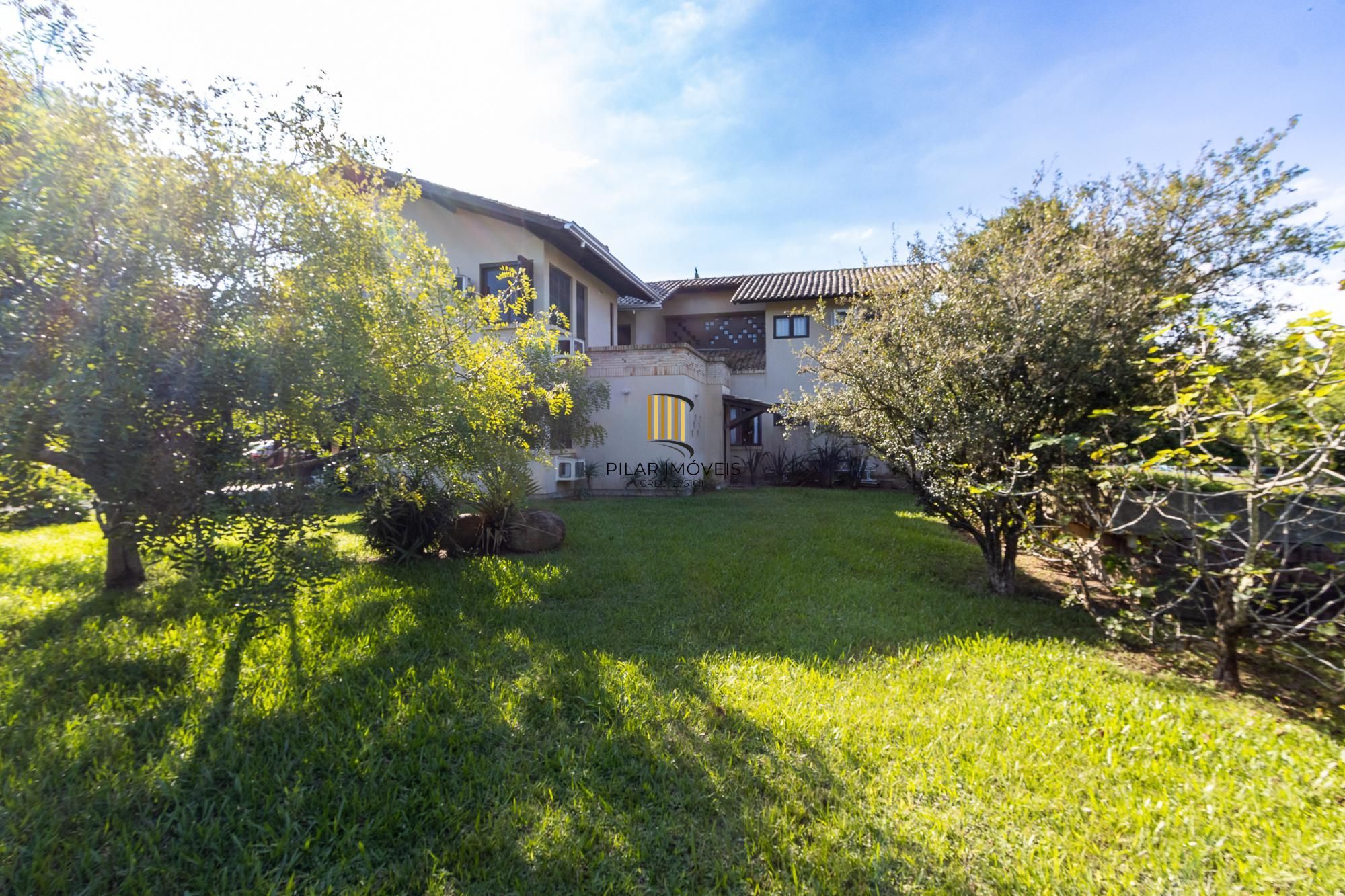 Casa em condomínio á venda com 6 dormitórios em Porto Alegre