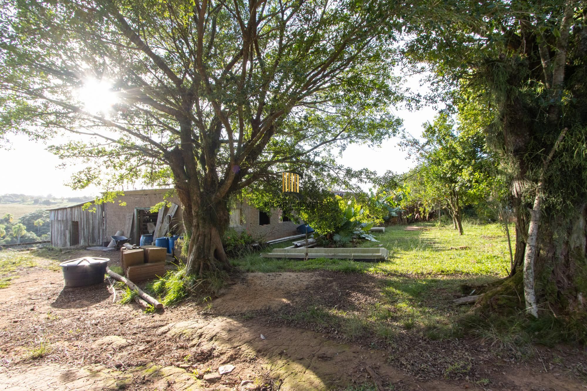 Sítio 3 dormitórios no bairro Estância Grande