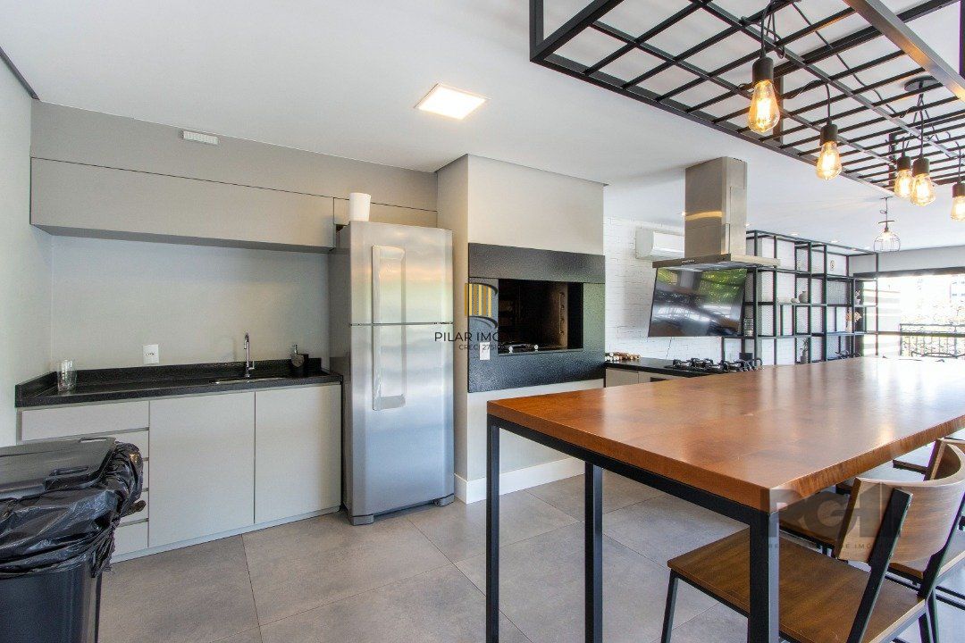 Apartamento 2 dormitórios no bairro Tristeza