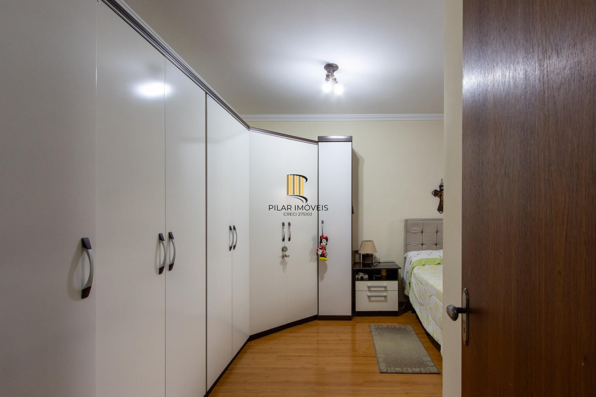 Casa 3 dormitórios no bairro Ipanema