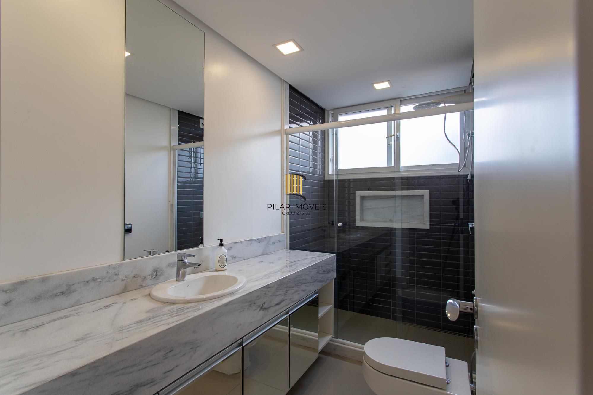 Casa de Condomínio 4 dormitórios no bairro Terraville