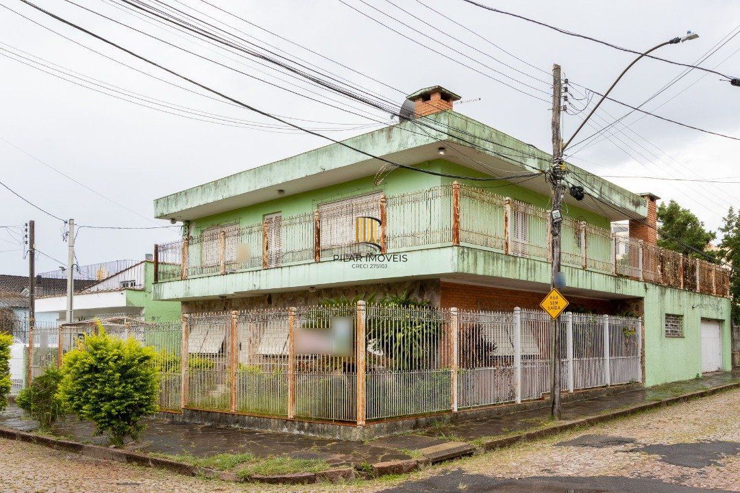 Casa 4 Dormitório(s) Bairro Medianeira